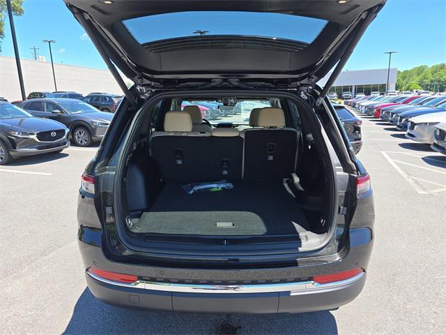 new 2025 Jeep Grand Cherokee car, priced at $45,691
