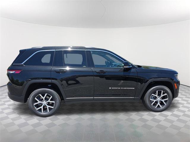 new 2025 Jeep Grand Cherokee car, priced at $45,691