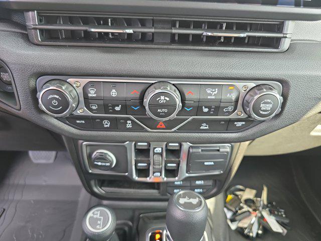 new 2025 Jeep Wrangler car, priced at $48,765