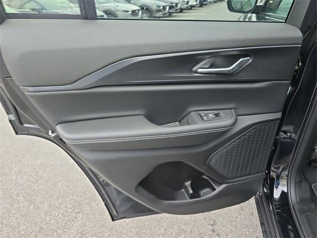 new 2025 Jeep Grand Cherokee car, priced at $40,822