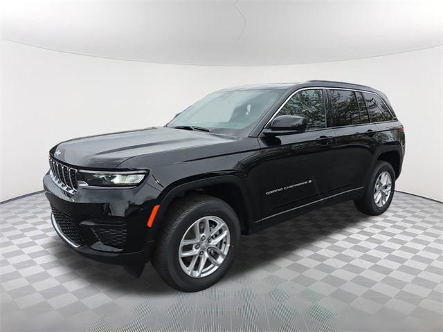 new 2025 Jeep Grand Cherokee car, priced at $40,822