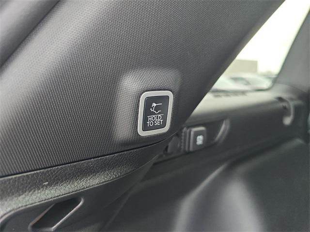 new 2025 Jeep Grand Cherokee car, priced at $40,822