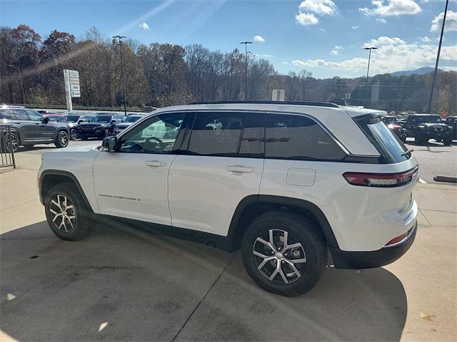 new 2025 Jeep Grand Cherokee car