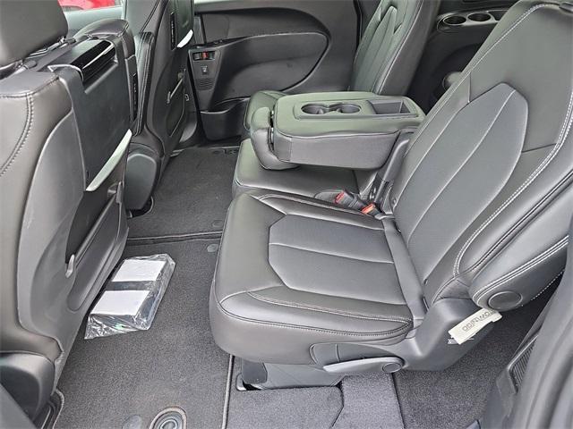 new 2025 Chrysler Pacifica car, priced at $49,767