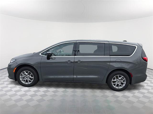 new 2025 Chrysler Pacifica car, priced at $49,767