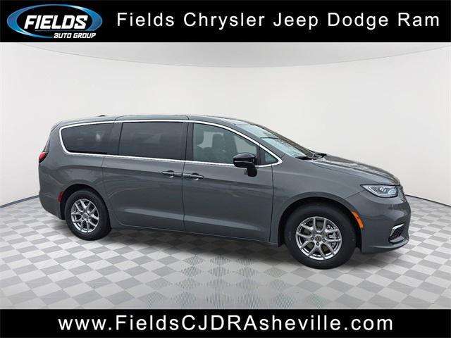 new 2025 Chrysler Pacifica car, priced at $49,767