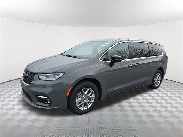 new 2025 Chrysler Pacifica car, priced at $49,767