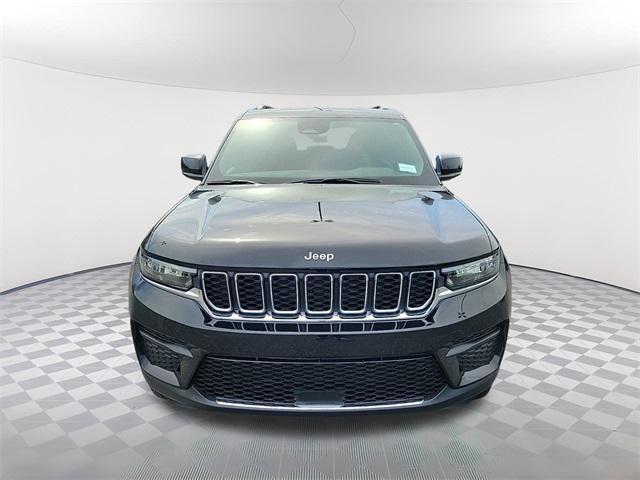 new 2025 Jeep Grand Cherokee car, priced at $39,317