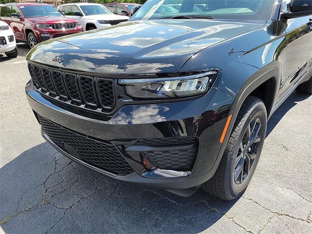 new 2024 Jeep Grand Cherokee car, priced at $42,249