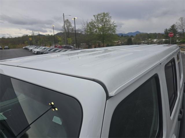 new 2025 Jeep Wrangler car, priced at $60,148