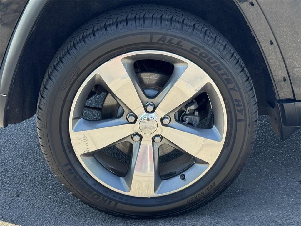 used 2015 Jeep Grand Cherokee car, priced at $12,896
