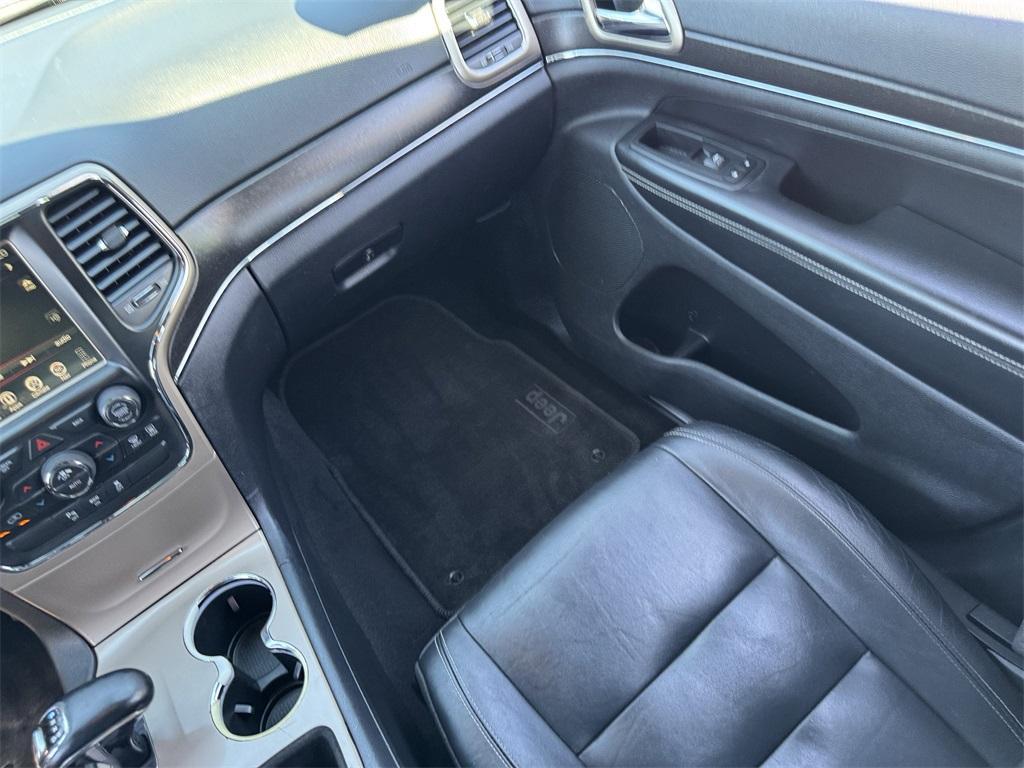 used 2015 Jeep Grand Cherokee car, priced at $12,896