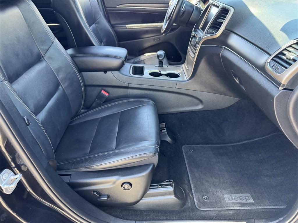 used 2015 Jeep Grand Cherokee car, priced at $12,896