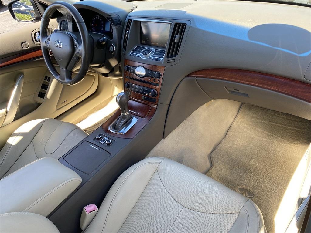 used 2009 INFINITI G37 car, priced at $16,366