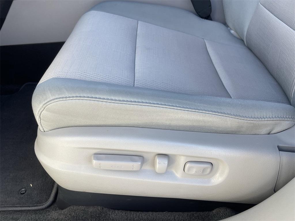 used 2012 Honda Pilot car, priced at $18,288