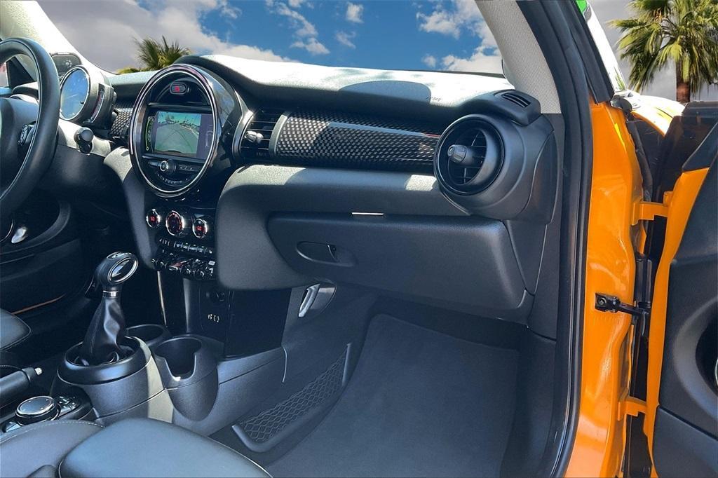 used 2018 MINI Hardtop car, priced at $20,499
