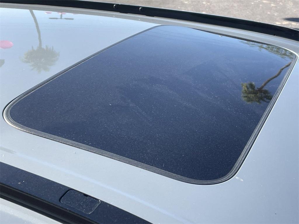 used 2023 Honda CR-V Hybrid car, priced at $28,497