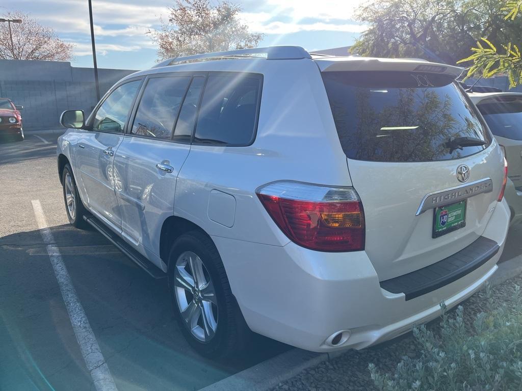 used 2010 Toyota Highlander car, priced at $11,496