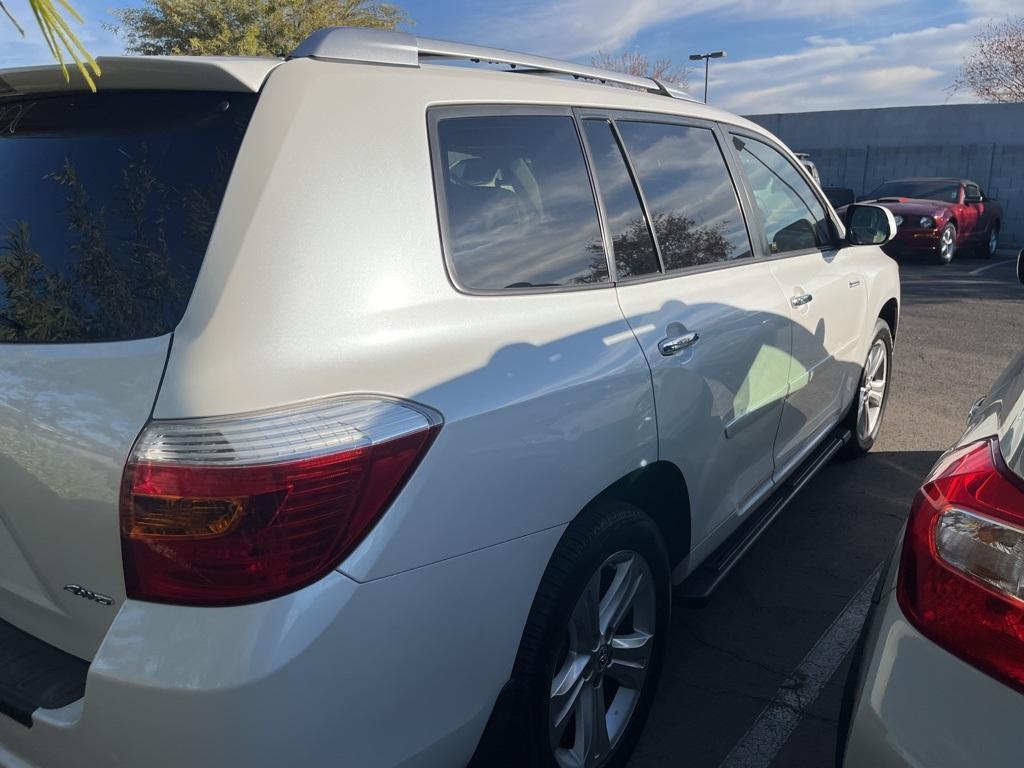 used 2010 Toyota Highlander car, priced at $11,496