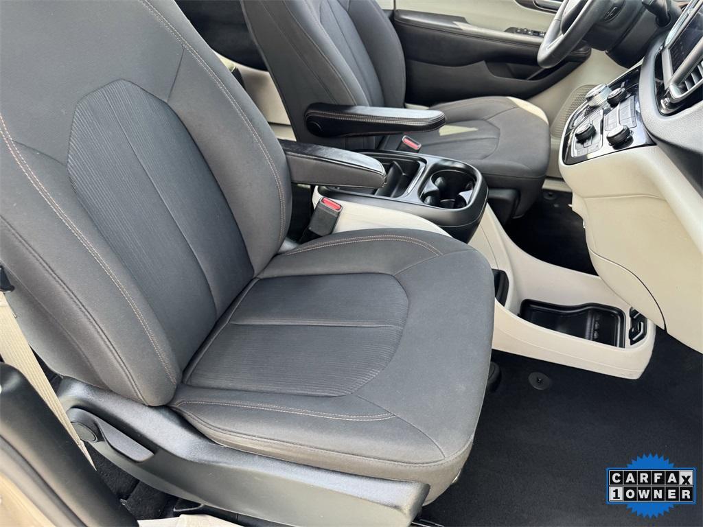 used 2018 Chrysler Pacifica car, priced at $12,466