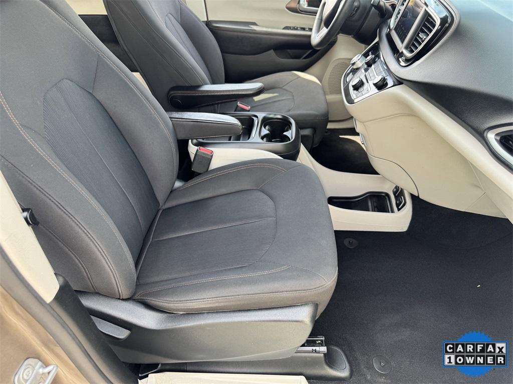 used 2018 Chrysler Pacifica car, priced at $12,466