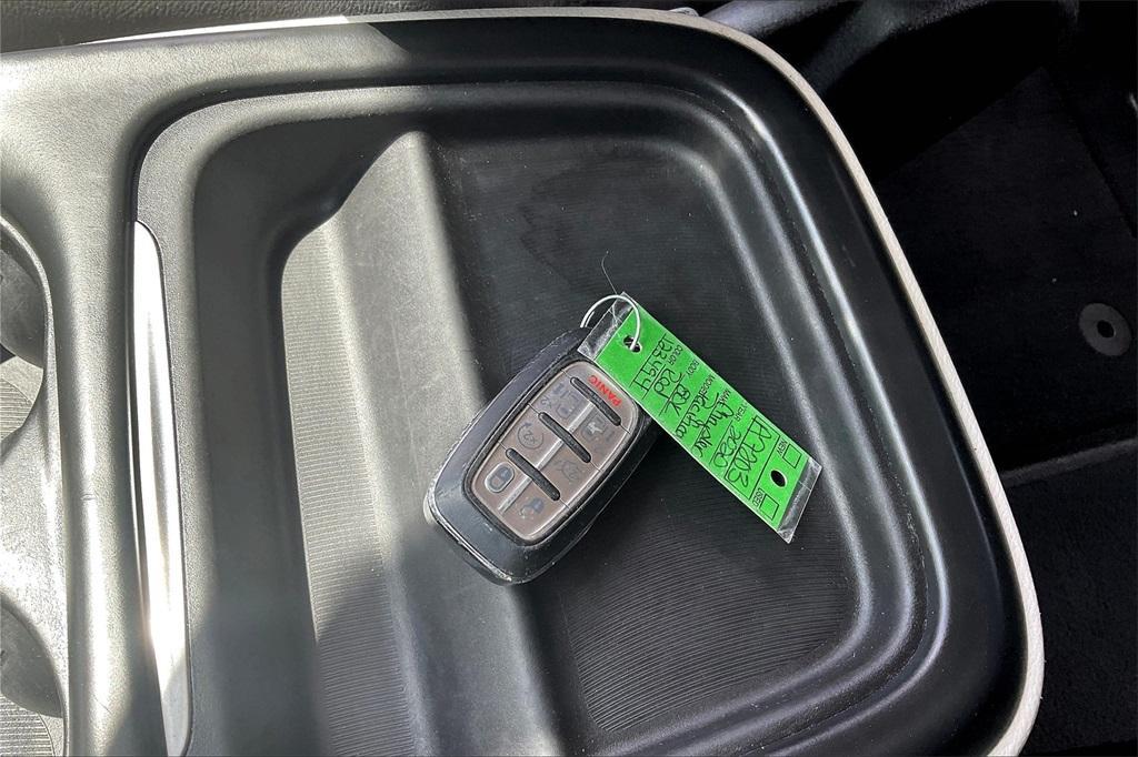 used 2020 Chrysler Pacifica car, priced at $16,996