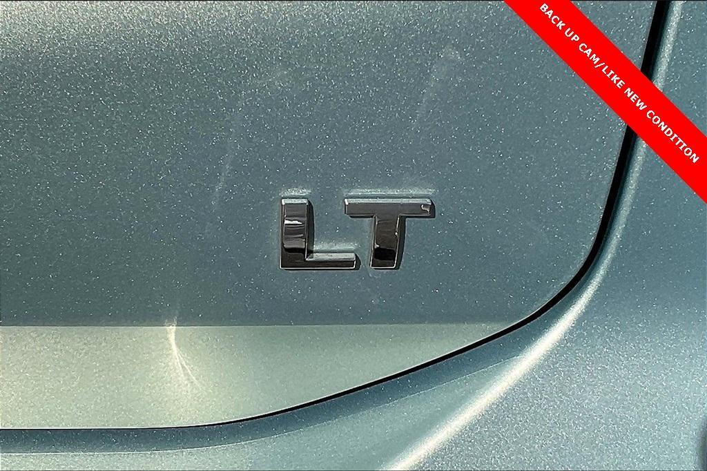 used 2022 Chevrolet Equinox car, priced at $21,996