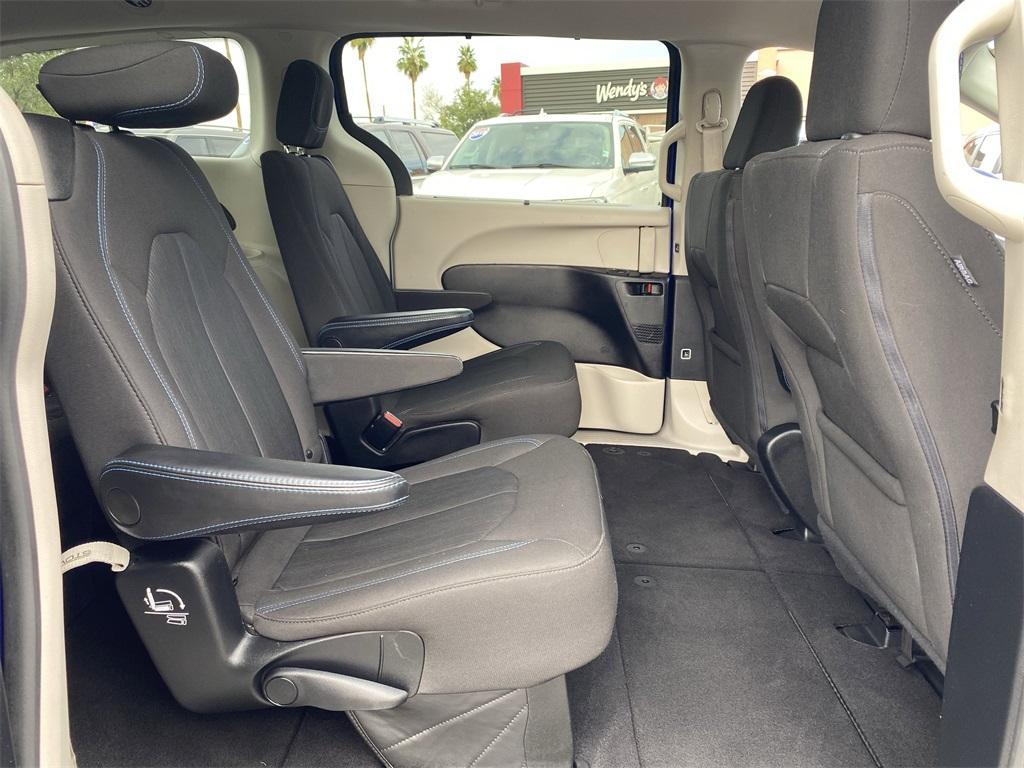 used 2021 Chrysler Pacifica car, priced at $20,998
