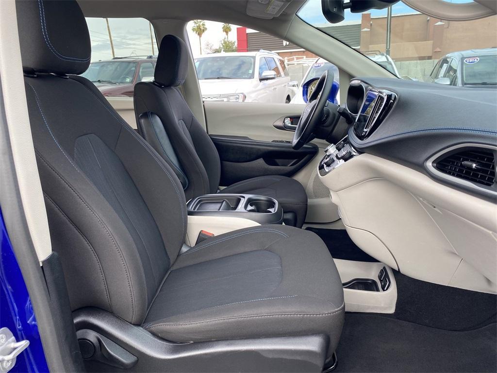 used 2021 Chrysler Pacifica car, priced at $20,998