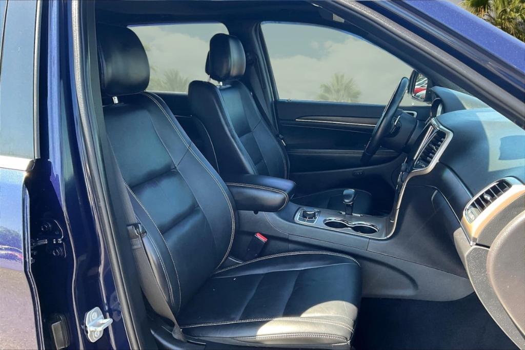 used 2015 Jeep Grand Cherokee car, priced at $15,999