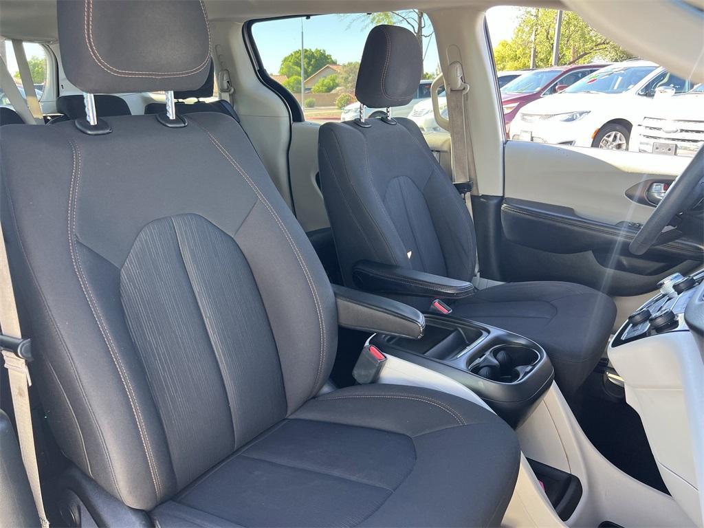 used 2018 Chrysler Pacifica car, priced at $10,388