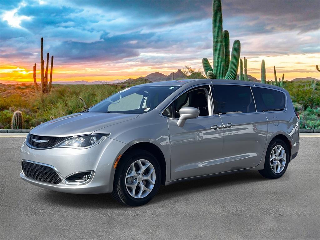 used 2018 Chrysler Pacifica car, priced at $10,388