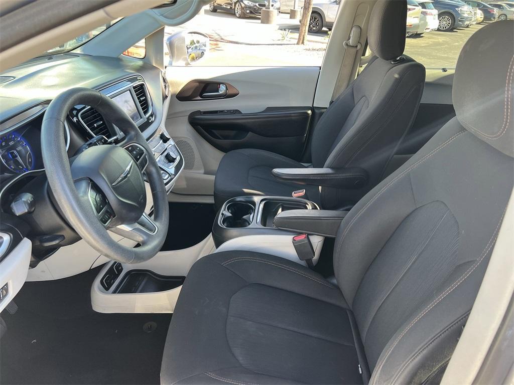 used 2018 Chrysler Pacifica car, priced at $10,388