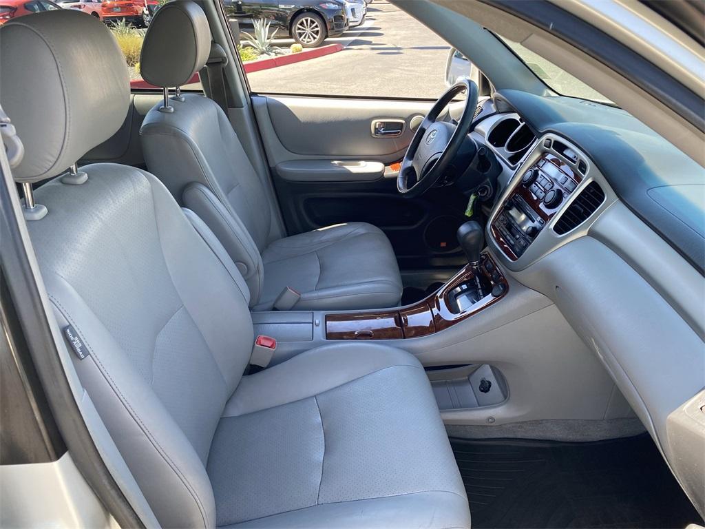 used 2007 Toyota Highlander Hybrid car, priced at $7,766