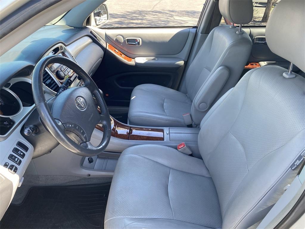 used 2007 Toyota Highlander Hybrid car, priced at $7,766