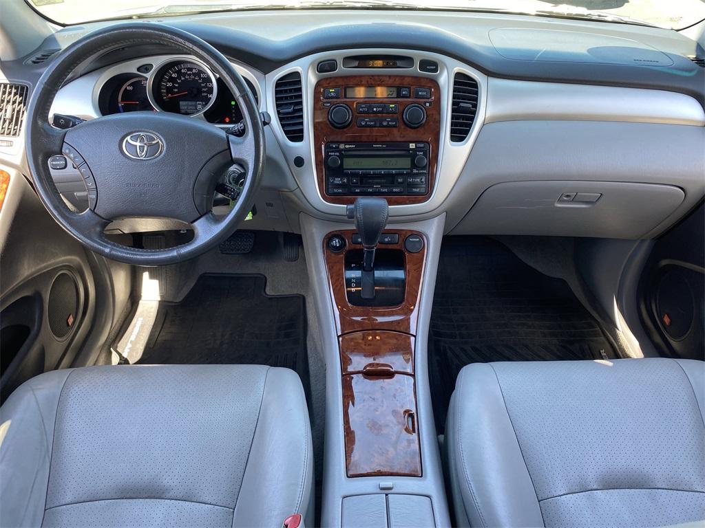 used 2007 Toyota Highlander Hybrid car, priced at $7,766
