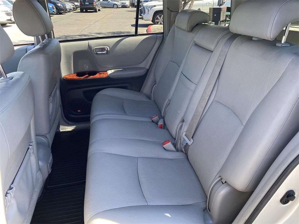used 2007 Toyota Highlander Hybrid car, priced at $7,766
