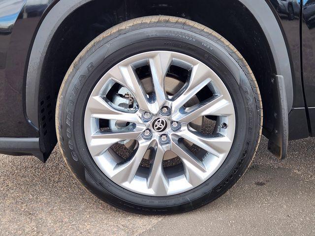 new 2026 Toyota Highlander car, priced at $53,193