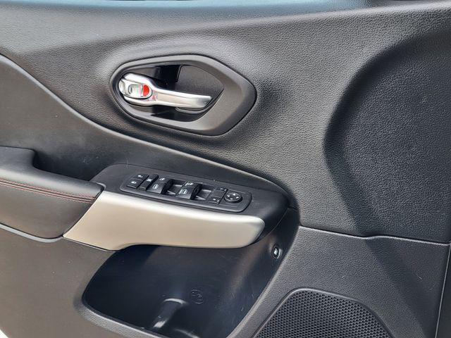 used 2018 Jeep Cherokee car, priced at $13,495