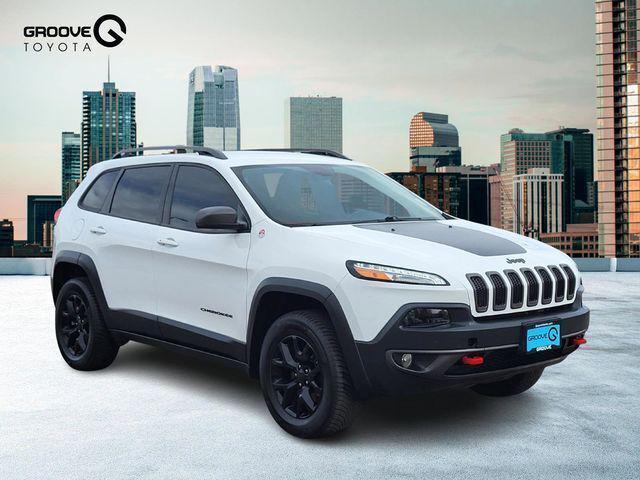 used 2018 Jeep Cherokee car, priced at $13,495