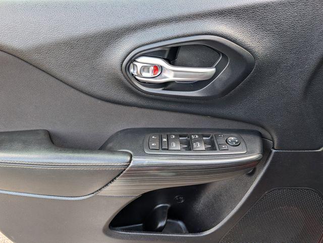 used 2015 Jeep Cherokee car, priced at $10,888