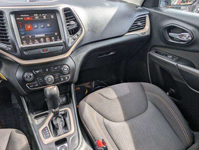 used 2015 Jeep Cherokee car, priced at $10,888