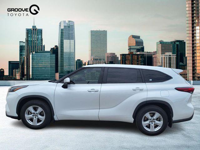 used 2023 Toyota Highlander car, priced at $27,546