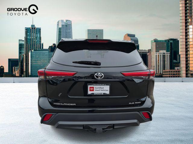 used 2022 Toyota Highlander car, priced at $39,508