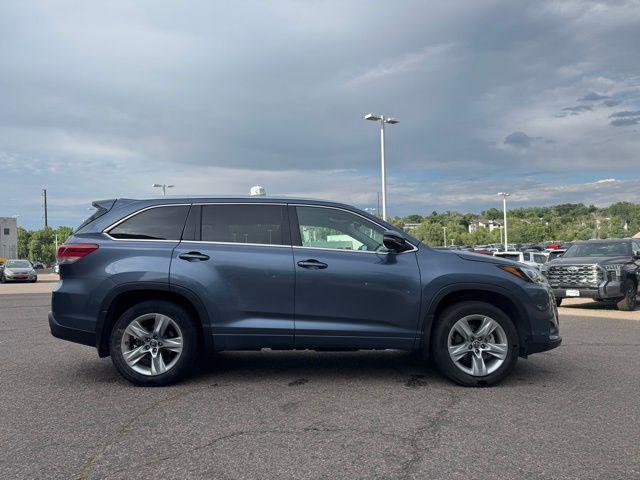 used 2019 Toyota Highlander car, priced at $27,991
