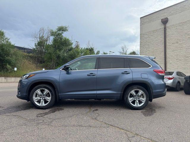 used 2019 Toyota Highlander car, priced at $27,991