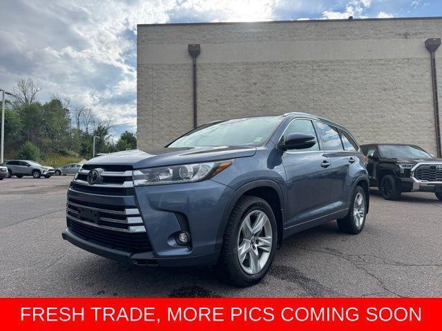 used 2019 Toyota Highlander car, priced at $27,991