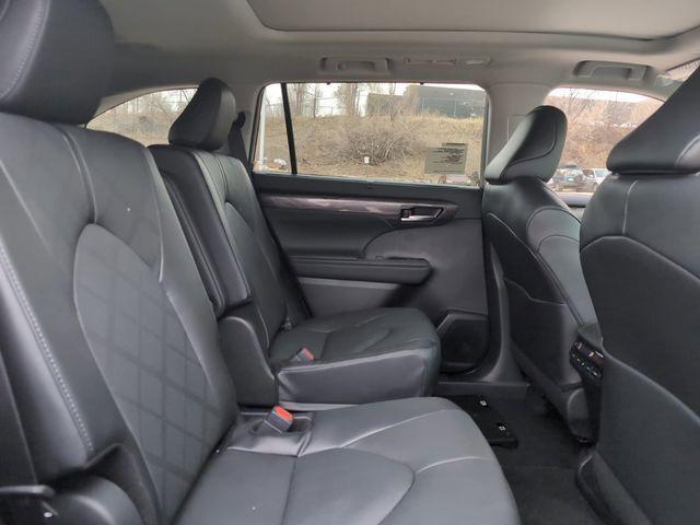 new 2025 Toyota Highlander car, priced at $56,182