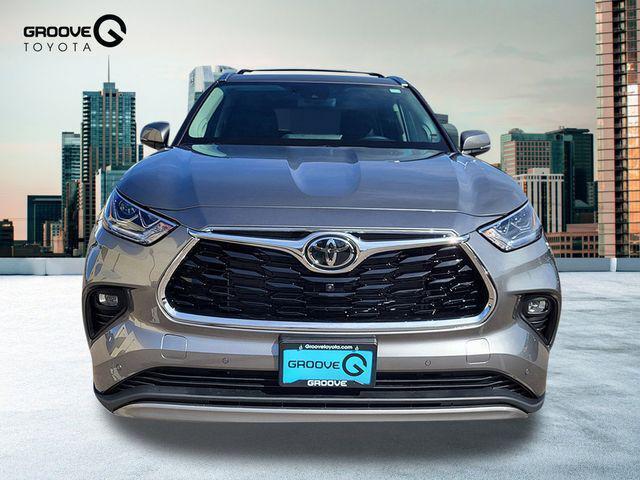 new 2025 Toyota Highlander car, priced at $56,182