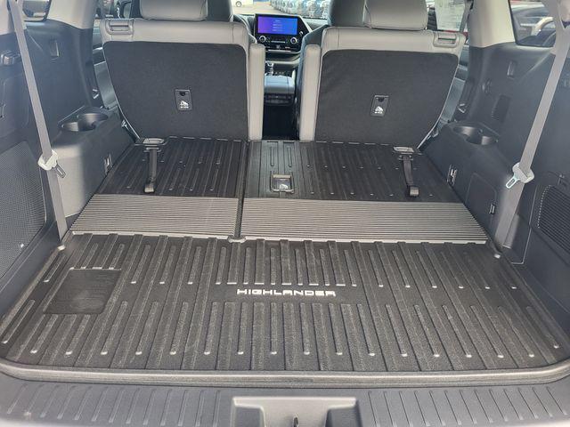 new 2026 Toyota Highlander car, priced at $55,672